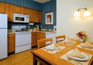 By Marriott Anaheim Area/garden Grove 3*