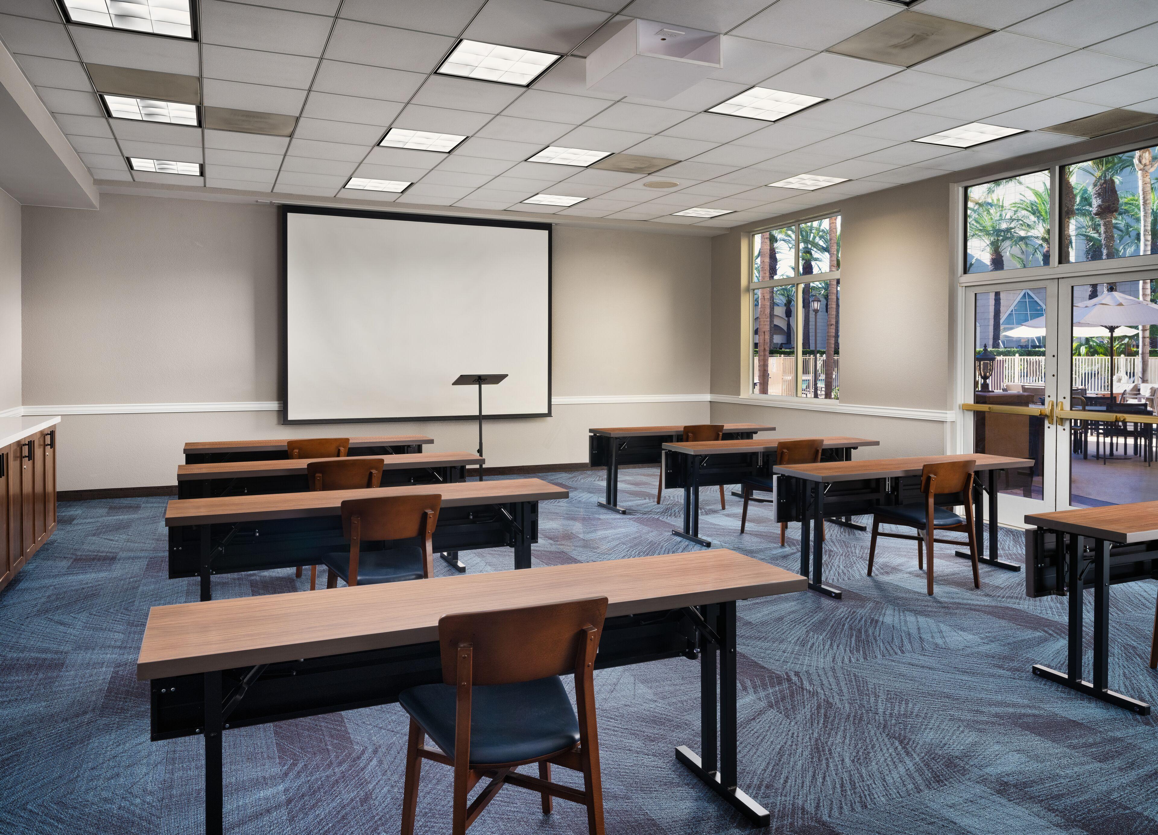 By Marriott Anaheim Area/garden Grove Hotel 3*